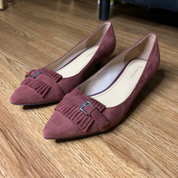 Burgundy Mini Heals - Picture 1 of 5
